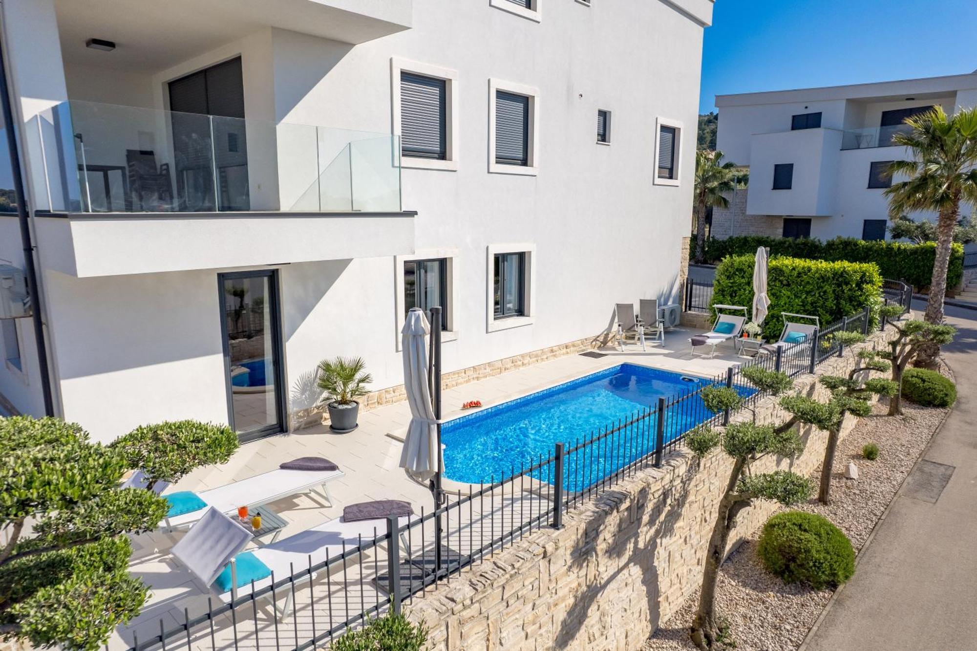 Luxury Apartment Hyperion With Private Pool And Garden Murter Luaran gambar